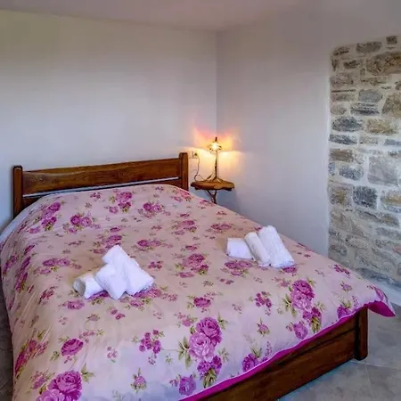 Pileas Pinakates-milies-vizitsa شقة *